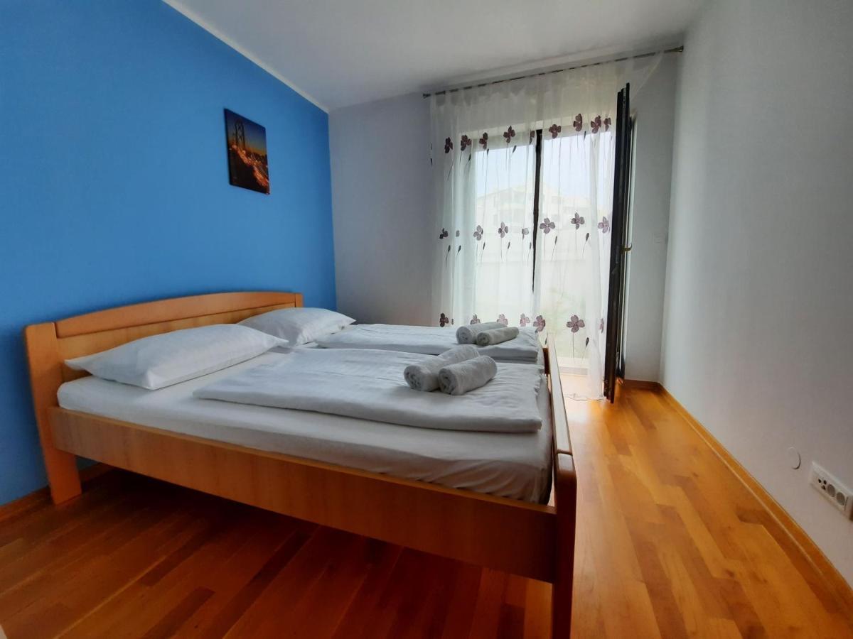 Maslina Apartment Premantura Exterior photo